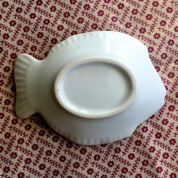 Small Fish Trinket Dish - Picture 2 of 3